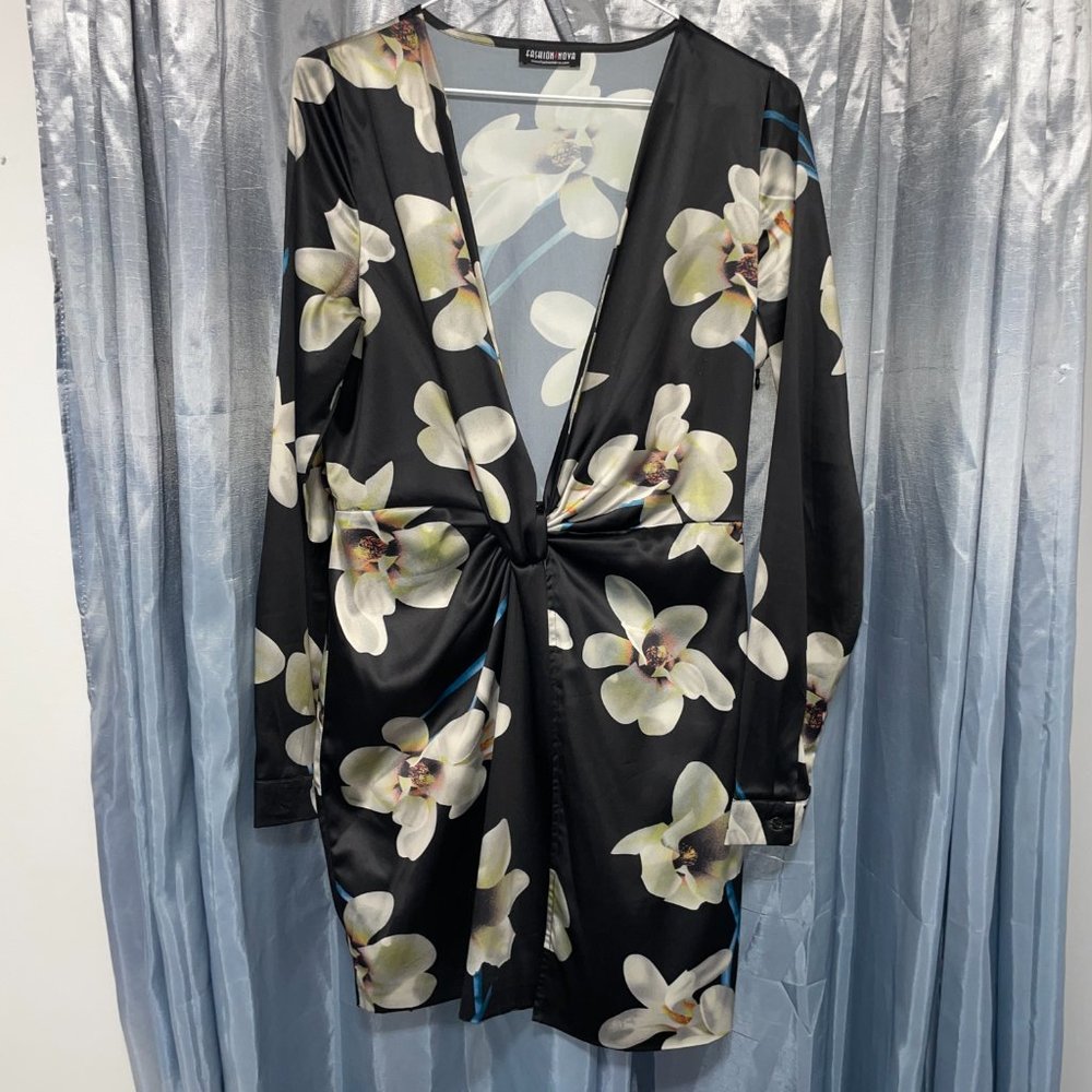FASHION NOVA Sugar Sweet Satin Dress (Sold Out) - Black (Floral) - Size M